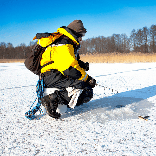 How to Jig for Walleye Ice Fishing Beginner Guide)